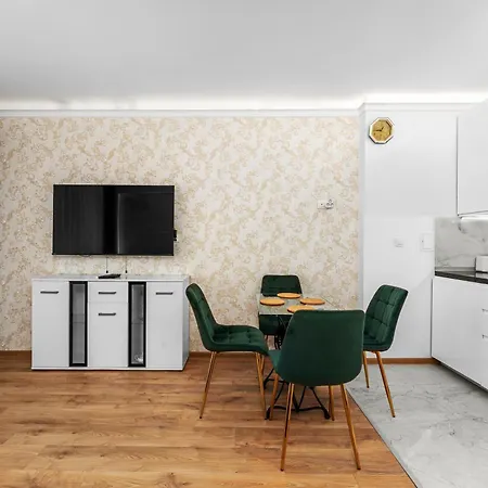 Sereno Vista By Bookinghost