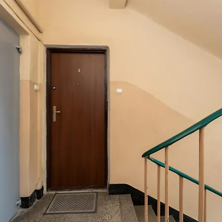 Sereno Vista By Bookinghost